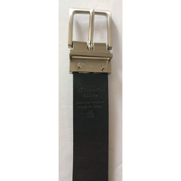 Calvin Klein Men's Belt Size 42 Reversible Genuine Leather Black Dress Work Belt - Picture 3 of 8